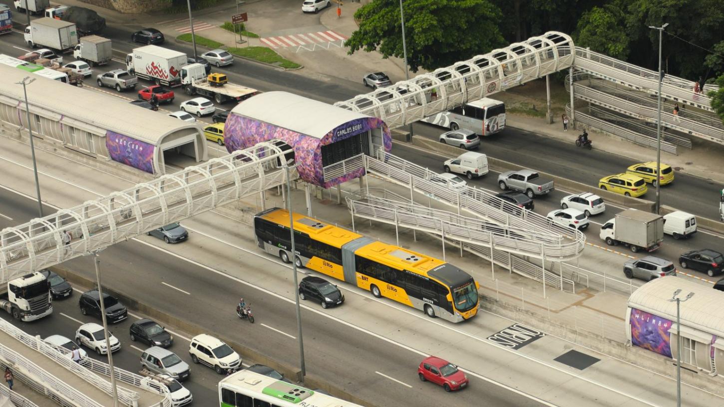 BRT Transbrasil: Novo serviço expresso Deodoro x Gentileza oferece viagem mais rápida em horários de pico