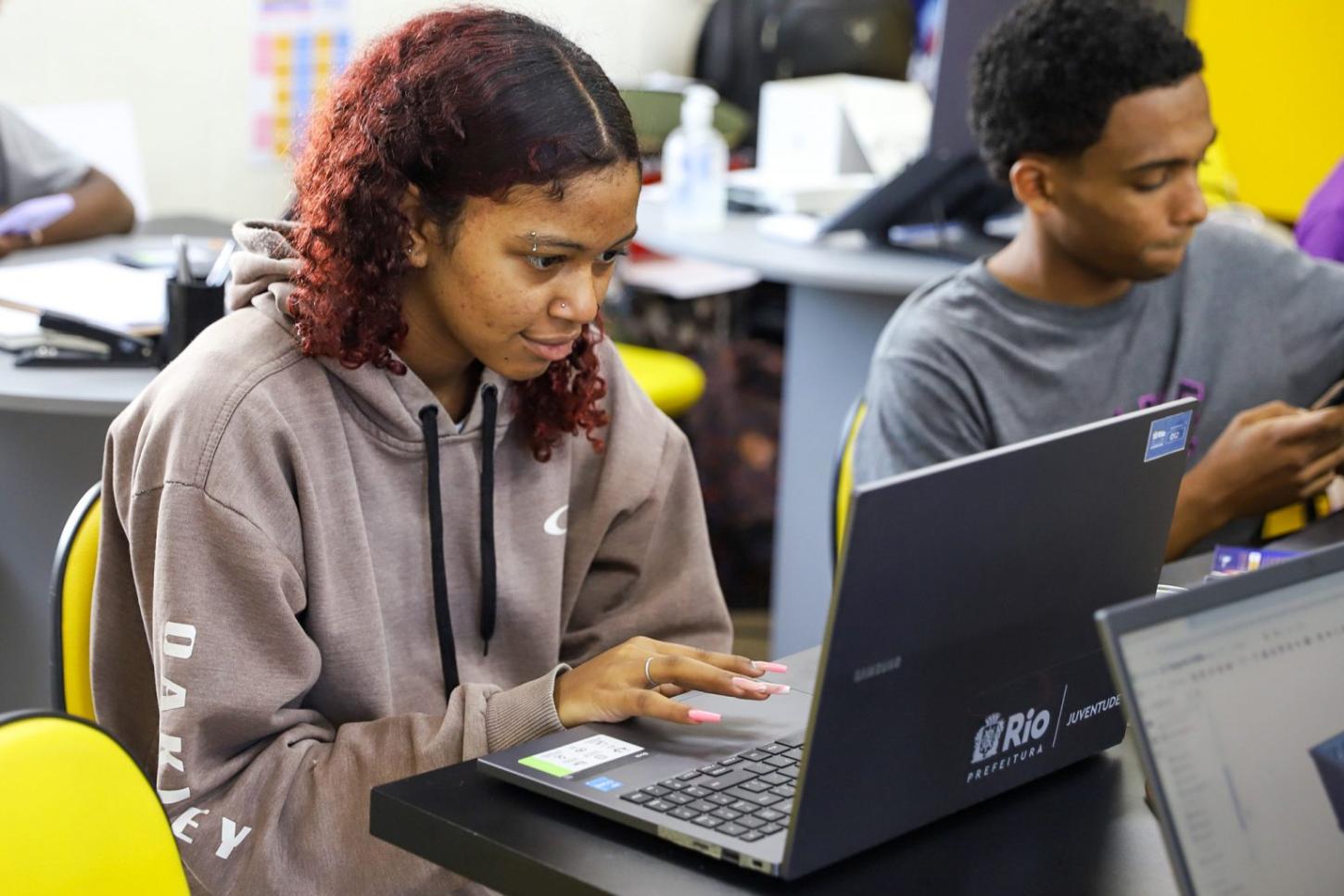 Cursos de Mídias Digitais e Impressão 3D dos Espaços da Juventude estão com 3.500 vagas abertas