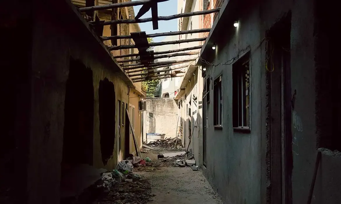 MPF quer explicação sobre denúncias de violação em remoções na Maré