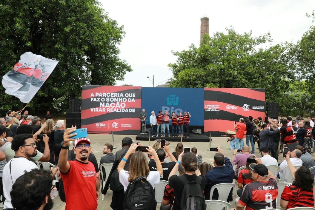 Flamengo recebe da Prefeitura do Rio as chaves do terreno do Gasômetro