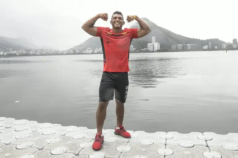 Isaquias Queiroz é ouro no C1 1000 metros da Copa Brasil