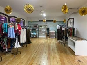 Feira multimarcas de Dia das Mães da Casa Ronald RJ tem mais de 1.500 peças a preços populares