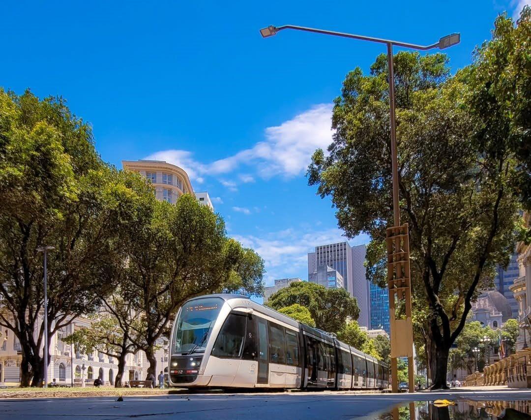 Sol e máxima de 33ºC nesta terça-feira (20/05) na cidade do Rio | Previsão de chuva a partir de quinta (22/05)