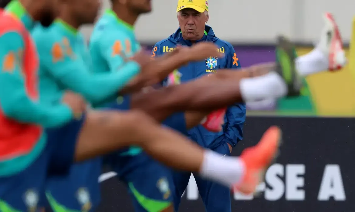 Brasil enfrenta Equador na estreia do italiano Carlo Ancelotti