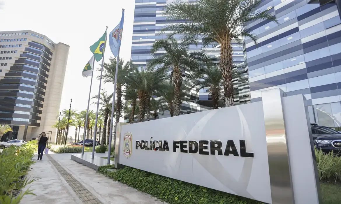 Inscrições para concurso da Polícia Federal terminam nesta terça-feira