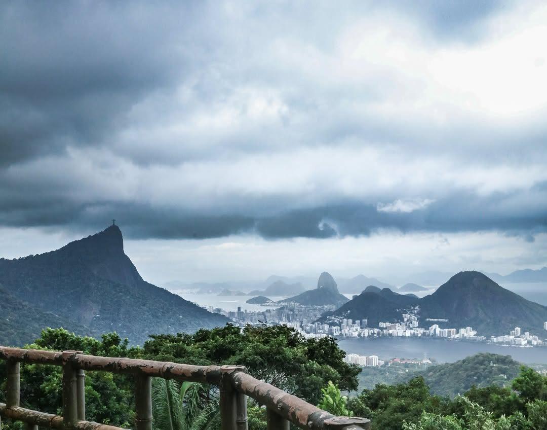 Previsão de chuva a qualquer momento desta quarta-feira (02/07), na cidade do Rio | Sol volta no sábado (05/07)